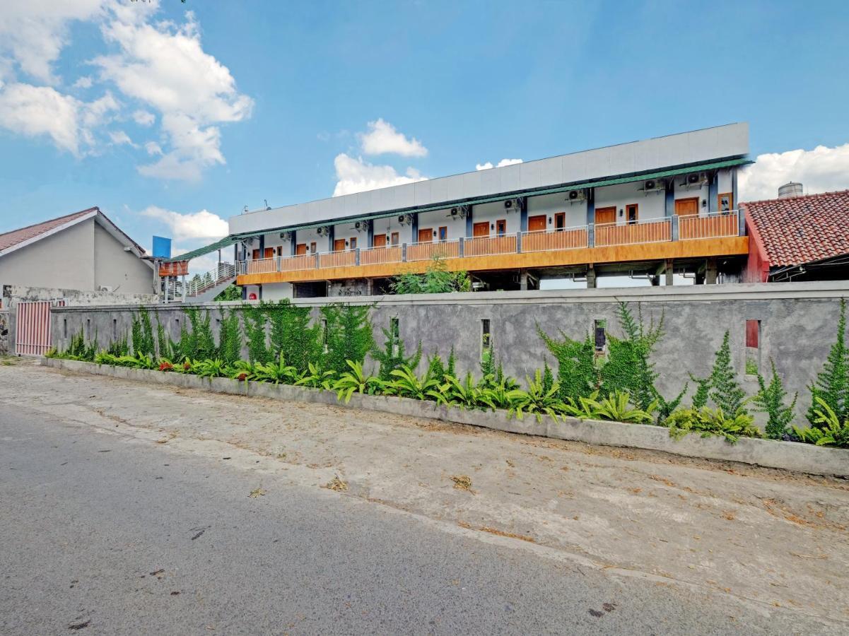 Oyo 90325 Pondok Dnayu Syariah Jarakan 외부 사진