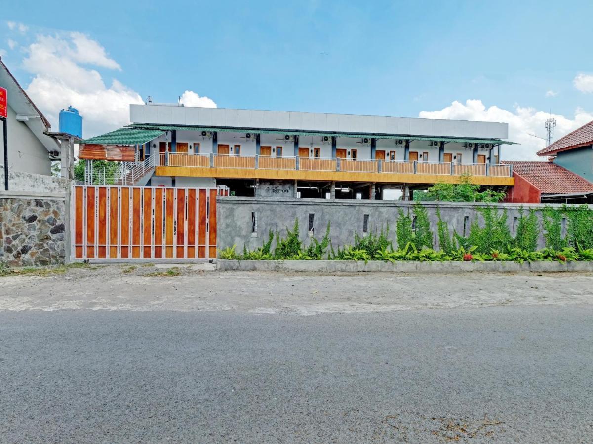 Oyo 90325 Pondok Dnayu Syariah Jarakan 외부 사진
